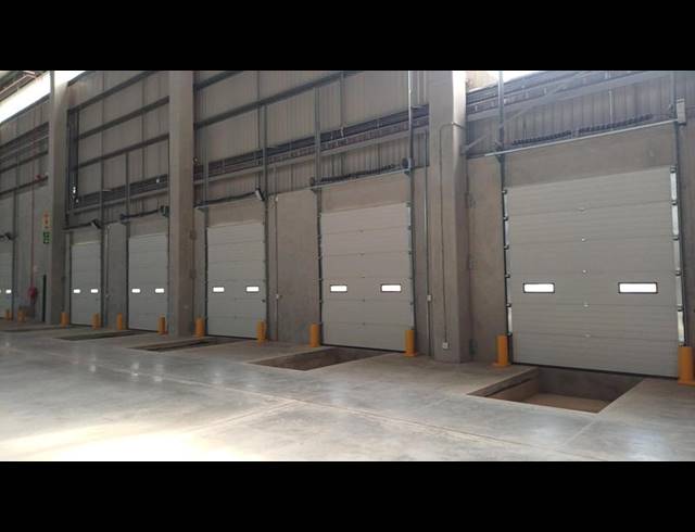 INDUSTRIAL PROPERTY TO RENT IN LOUWLARDIA